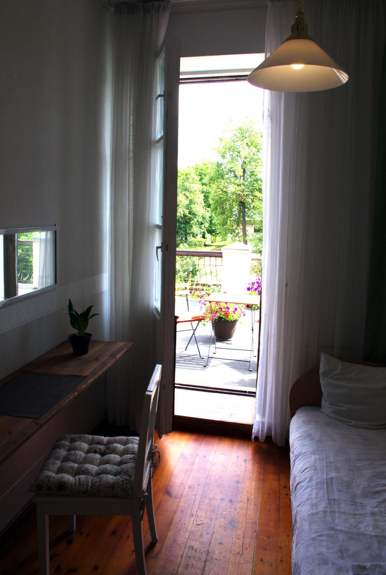 Villand Hotel With Free Private Parking And Self Check In Riga Værelse billede
